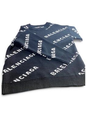 🛍️Balenciaga Black Crewneck Sweater with White All-Over Logo
